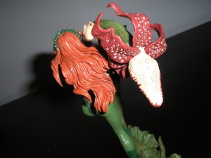 Poison Ivy – Kia Asamiya Figure 05